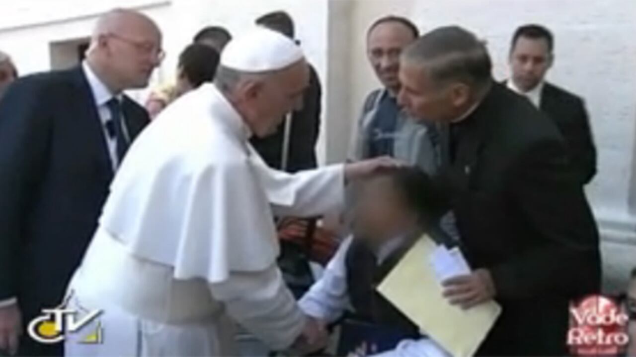 Imágenes del supuesto exorcismo del Papa.