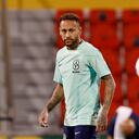 Fútbol - Copa Mundial de la FIFA Qatar 2022 - Brasil Training - Al Arabi SC Stadium, Doha, Qatar - 23 de noviembre de 2022 Neymar de Brasil durante el entrenamiento REUTERS/Amanda Perobelli
