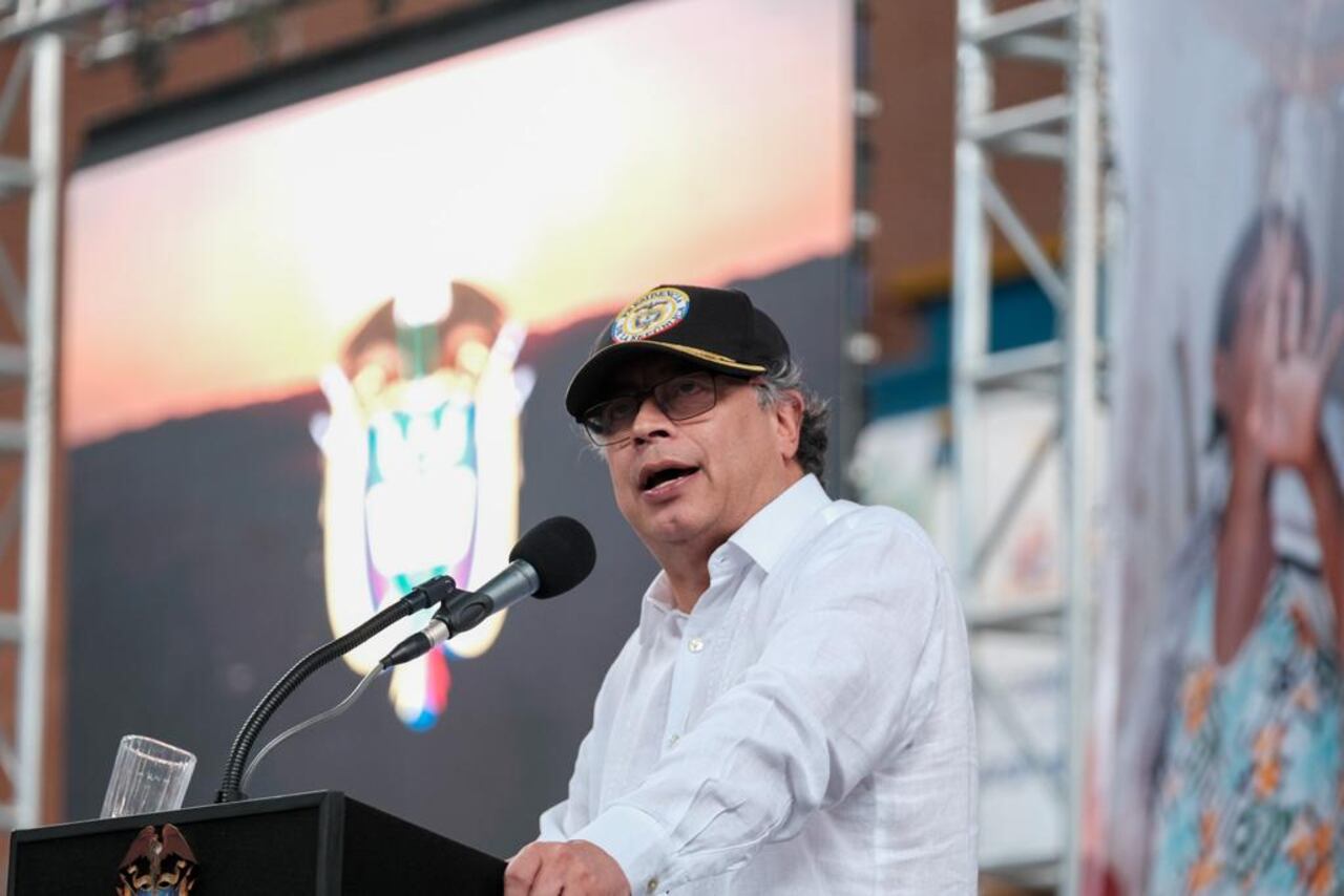 Petro aseguró que el Gobierno respaldará los créditos para los proyectos de economía solidaria.