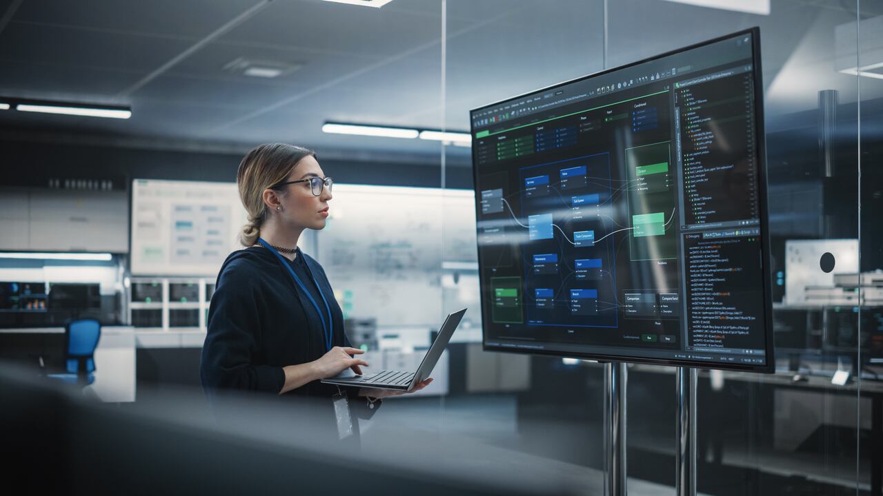 El phishing es un ataque informático que consiste en suplantar la información de compañías y organismos públicos mediante correos electrónicos con enlaces erróneos.