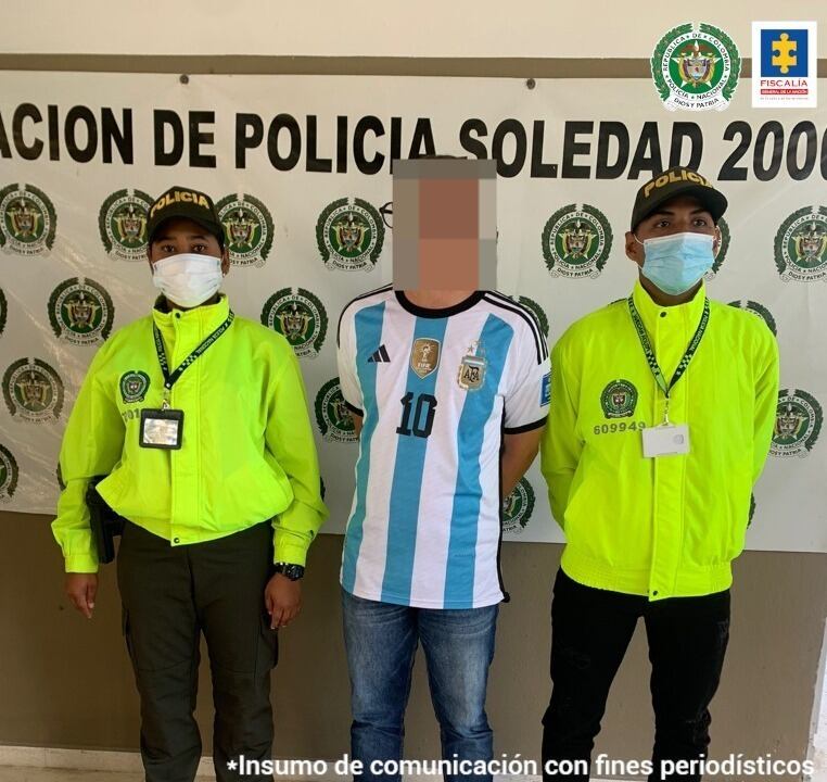 El docente habría también llevado a la menor a un motel del municipio