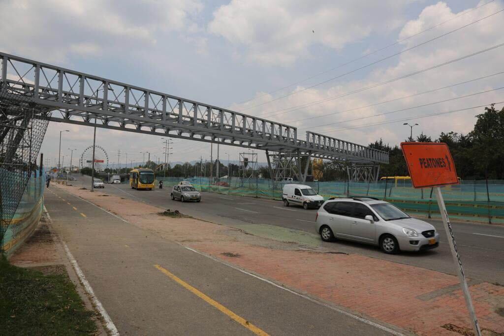 El ciclopuente conectará a Coldeportes con el Parque Simón Bolívar, garantizando una movilidad segura para peatones y ciclistas