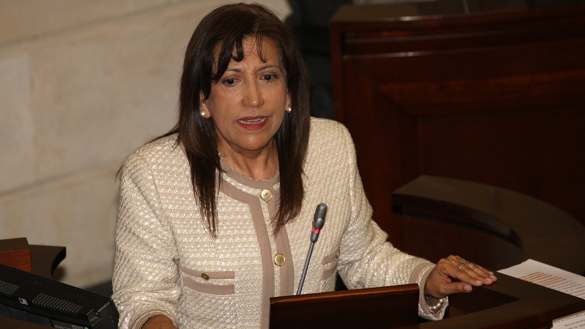 MARTHA LUCIA ZAMORA