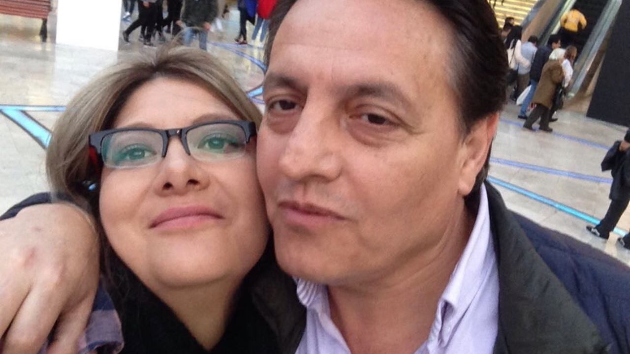"Así te recordaré, escribió la viuda del candidato al publicar esta imagen con su marido. F