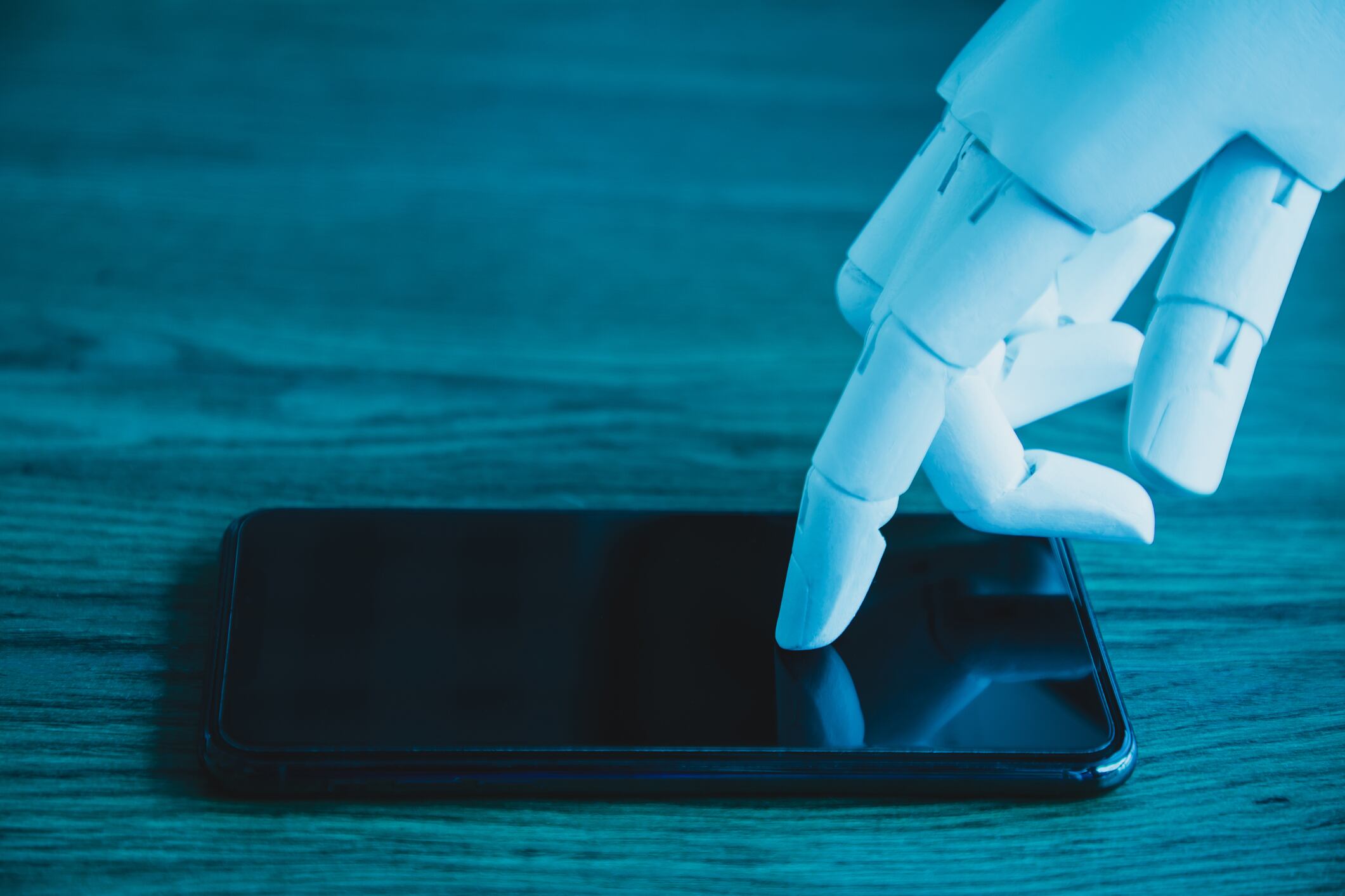 La inteligencia artificial subraya la importancia de cinco aplicaciones en la vida diaria de los usuarios, indicando que su desaparición tendría consecuencias profundas en la comunicación, el aprendizaje y la movilidad.