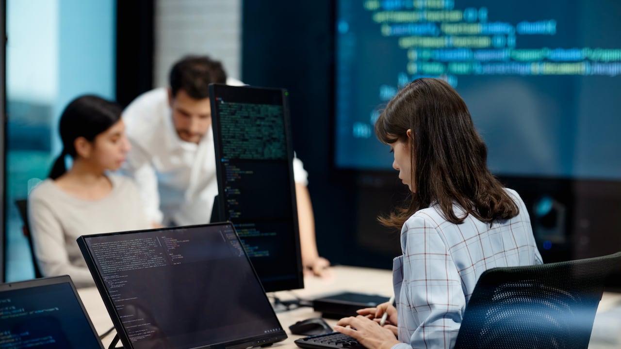 Las personas interesadas en aplicar a las vacantes pueden consultar más información en la sección de Semana Empleos.