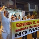 Estudiantes de la Universidad Libre sede Santa Isabel en Cali, protestaron en rechazo a la situación de inseguridad que tiene azotado a este sector de la capital del Valle.