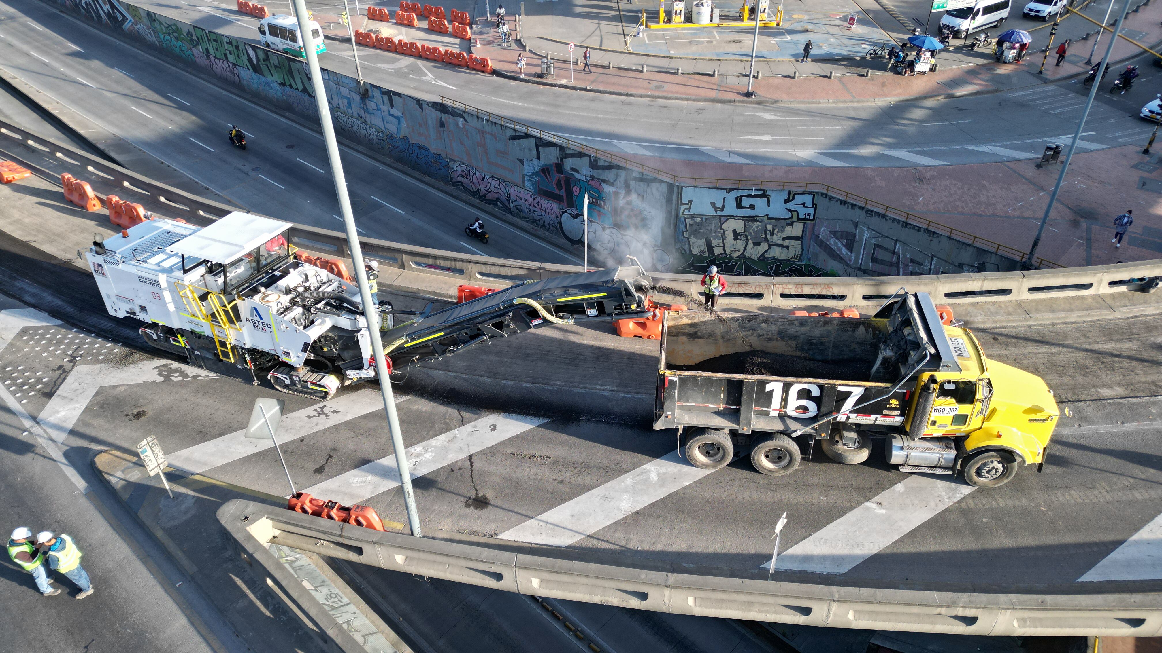 Obras Transmilenio avenida 68 demolición del puente de Venecia con avenida 68 en Bogotá es una obra liderada por el IDU
Abril 11 del 2023
Foto Guillermo Torres Reina / Semana