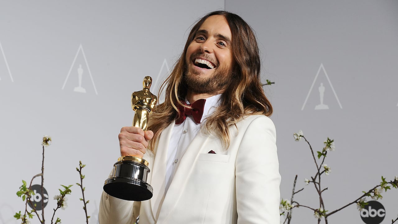 Jared Leto no dudó en tomarse una foto con un fanático que lo logró reconocer