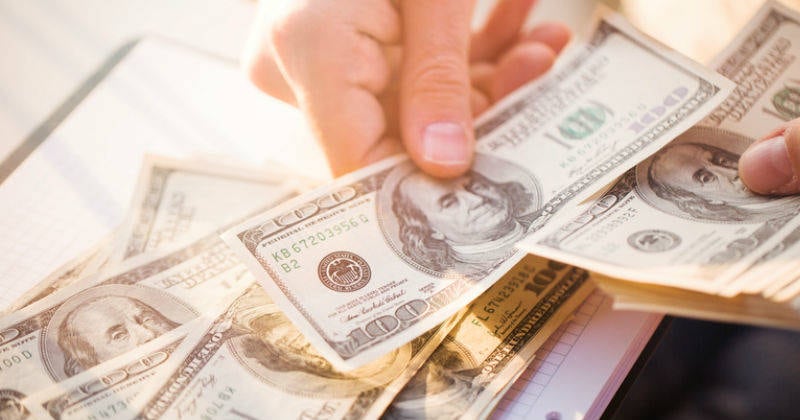 La ‘lista negra’ del IRS y las consecuencias para quienes no cumplen con las reglas tributarias en  Estados Unidos