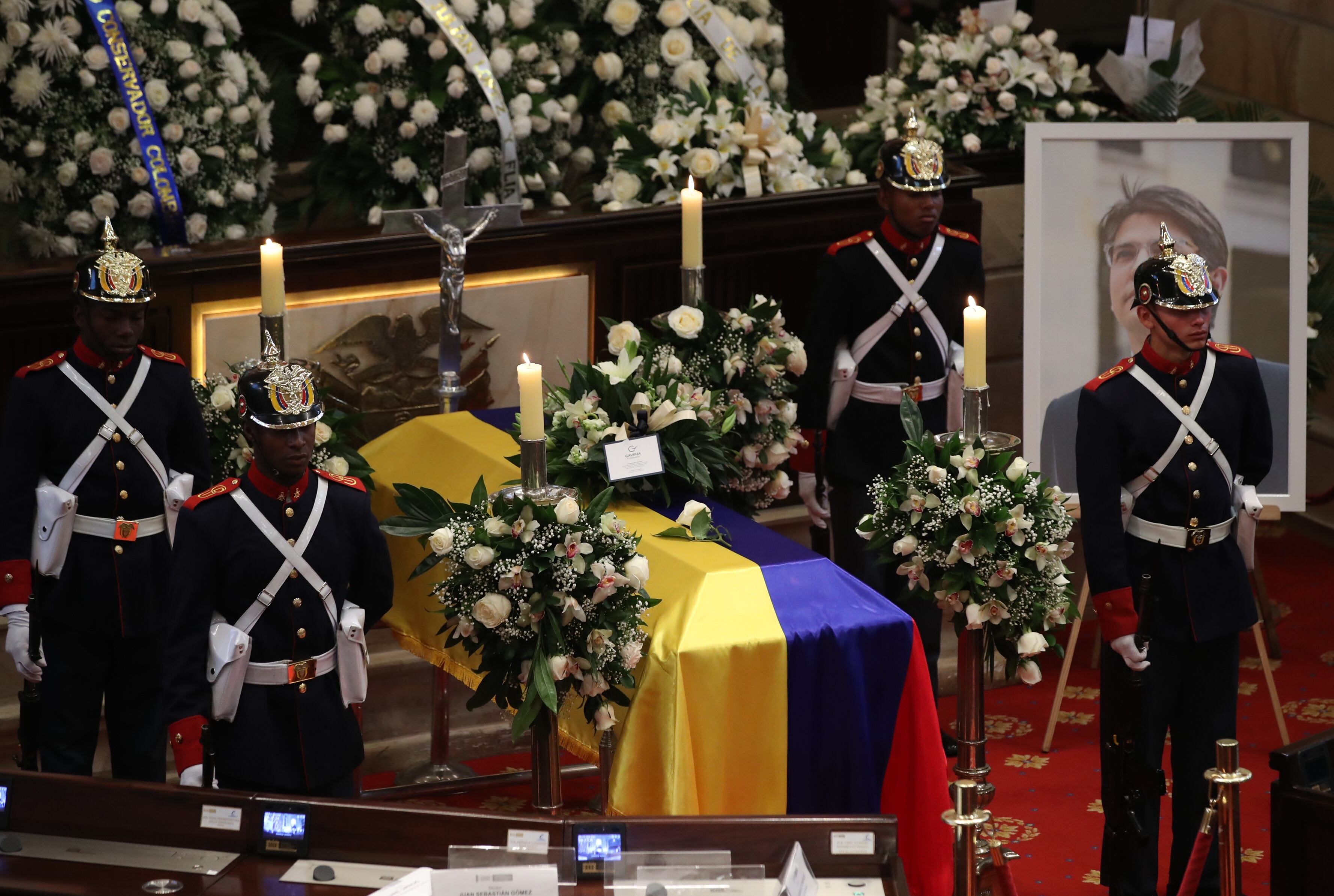 Funeral Miguel Uribe Turbay