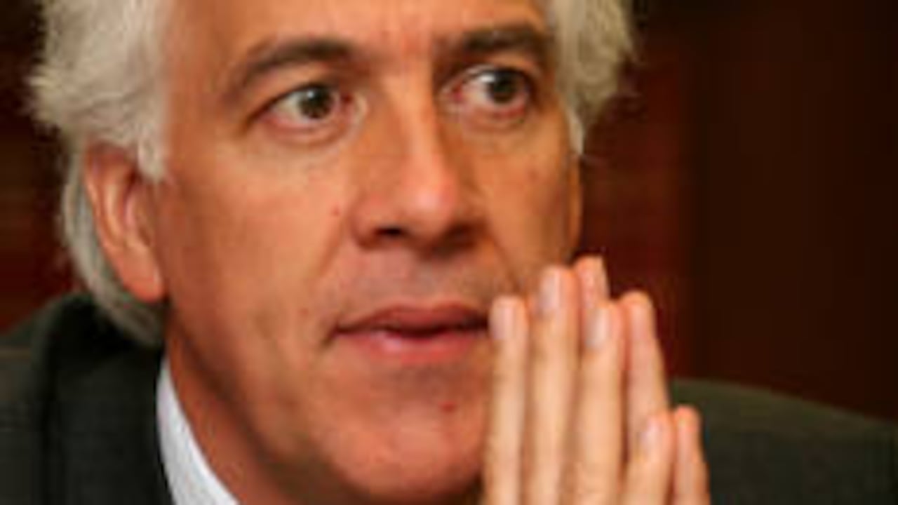 Los documentos muestran que el actual alcalde de Bogotá sí ha hecho negocios con Luis Baena, gestor de una de las empresas off shore descubiertas en Islas Vírgenes, y que Emilio Tapia ha llevado sus propios negocios a Miami.