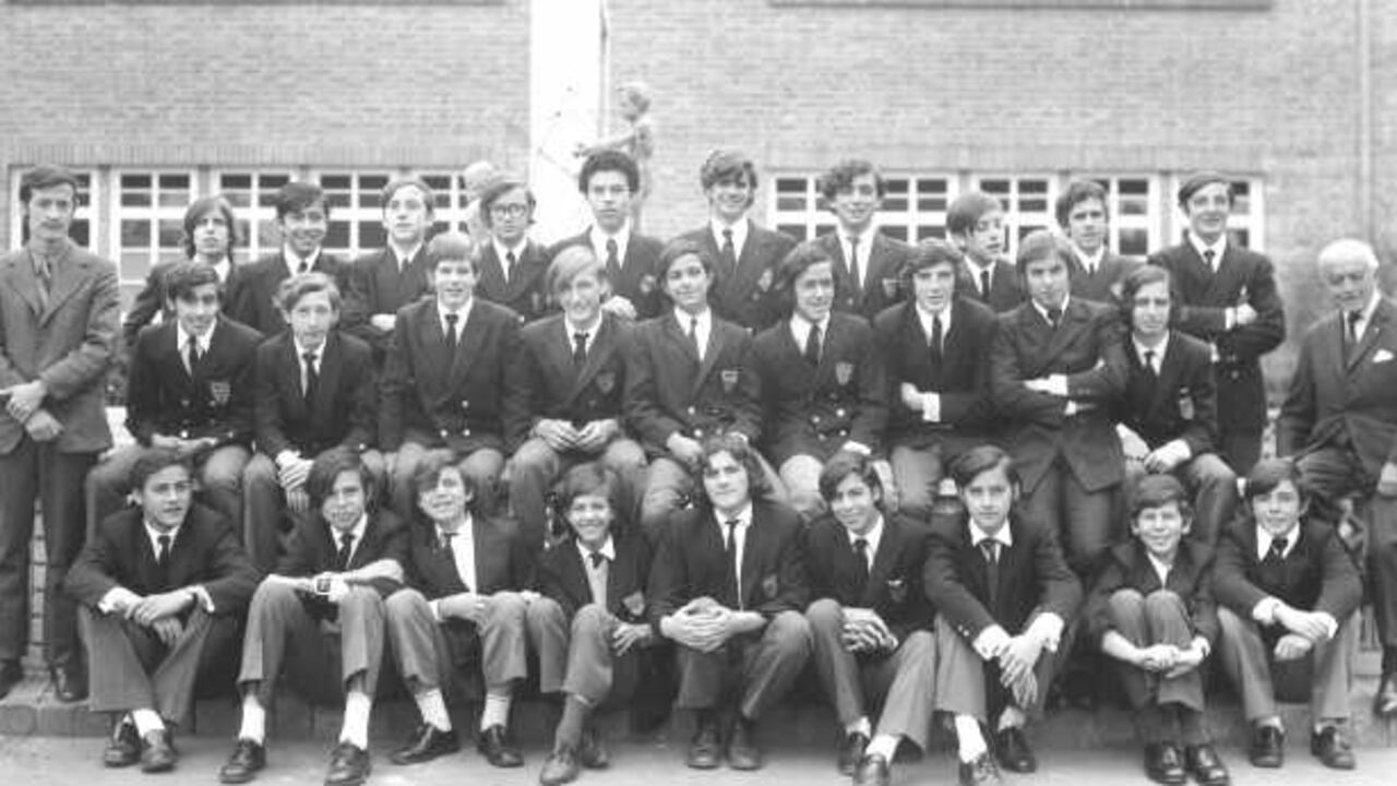 Promoción del Gimnasio Moderno de 1972. El autor, Julián De Zubiría Samper, es el quinto en la primera fila de izquierda a derecha.