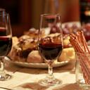 Saltarse comidas. En ocasiones resulta muy fácil saltarse el desayuno o la cena. Estudios del Centro de Investigación en Nutrición Humana (Estados Unidos) revelaron que al omitir alguna de las tres comidas diarias aumenta significativamente los niveles de colesterol, la presión sanguínea y los niveles de azúcar en el cuerpo.