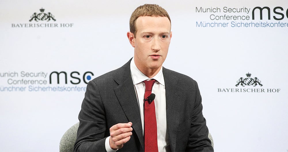 Mark Zuckerberg trató de defenderse alegando que todo era una versión tergiversada. Pero ya nadie le cree. 