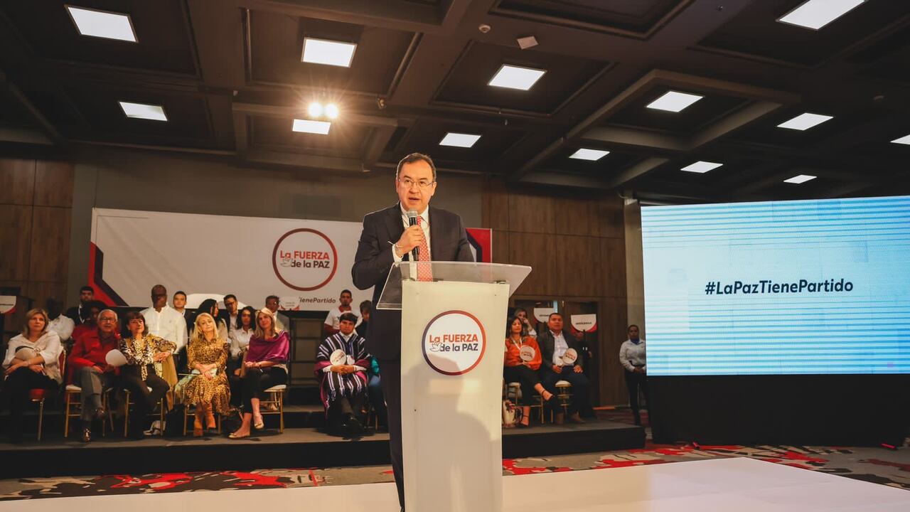 El ministro del Interior, Alfonso Prada, estuvo en el lanzamiento del movimiento político de Roy Barreras.