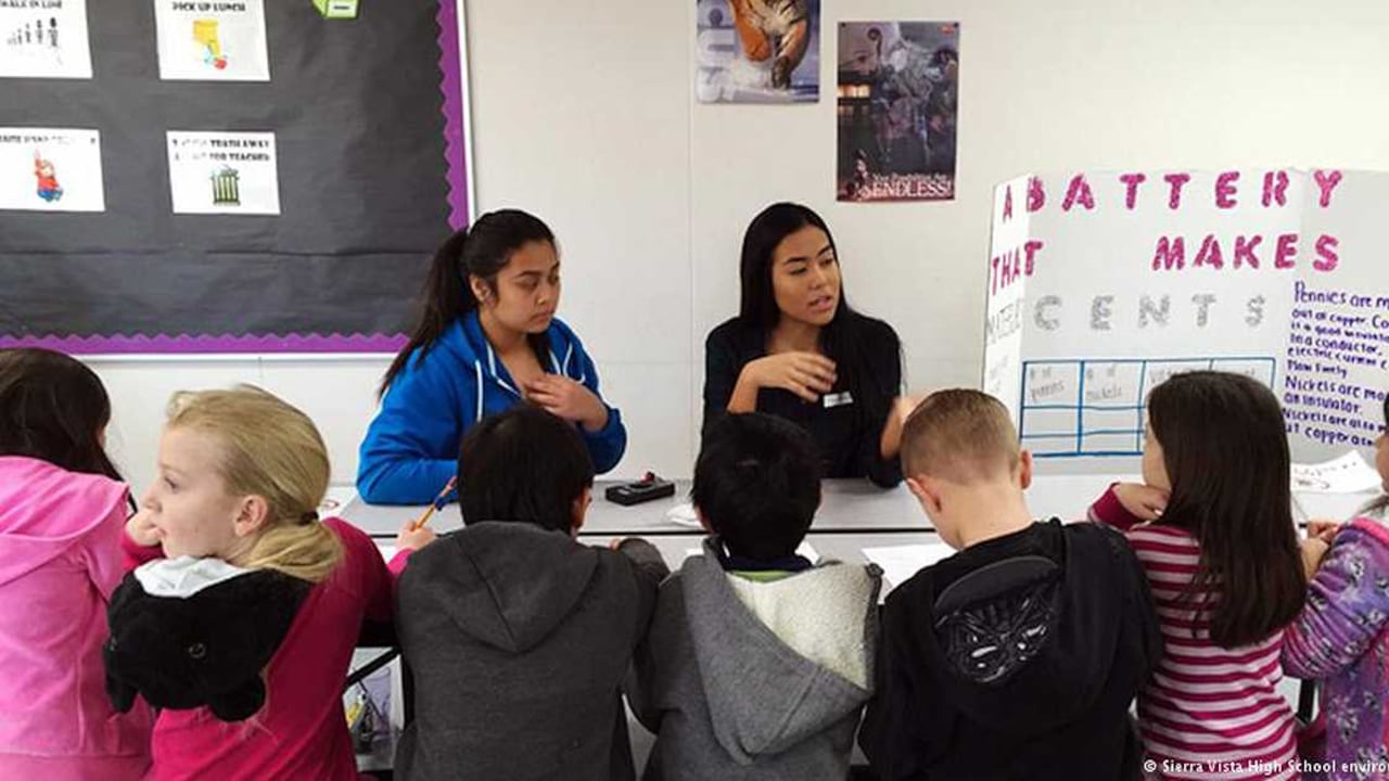 Aunque hubo organizaciones y sindicatos de maestros que estuvieron en contra de la nueva normativa, esta comenzará a regir en el próximo inició del año escolar que se avecina en Estados Unidos.