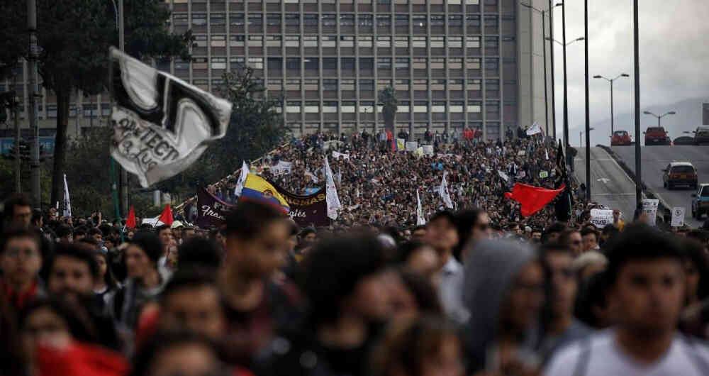 Colombianos convocan paro nacional ¿cuáles son las razones?