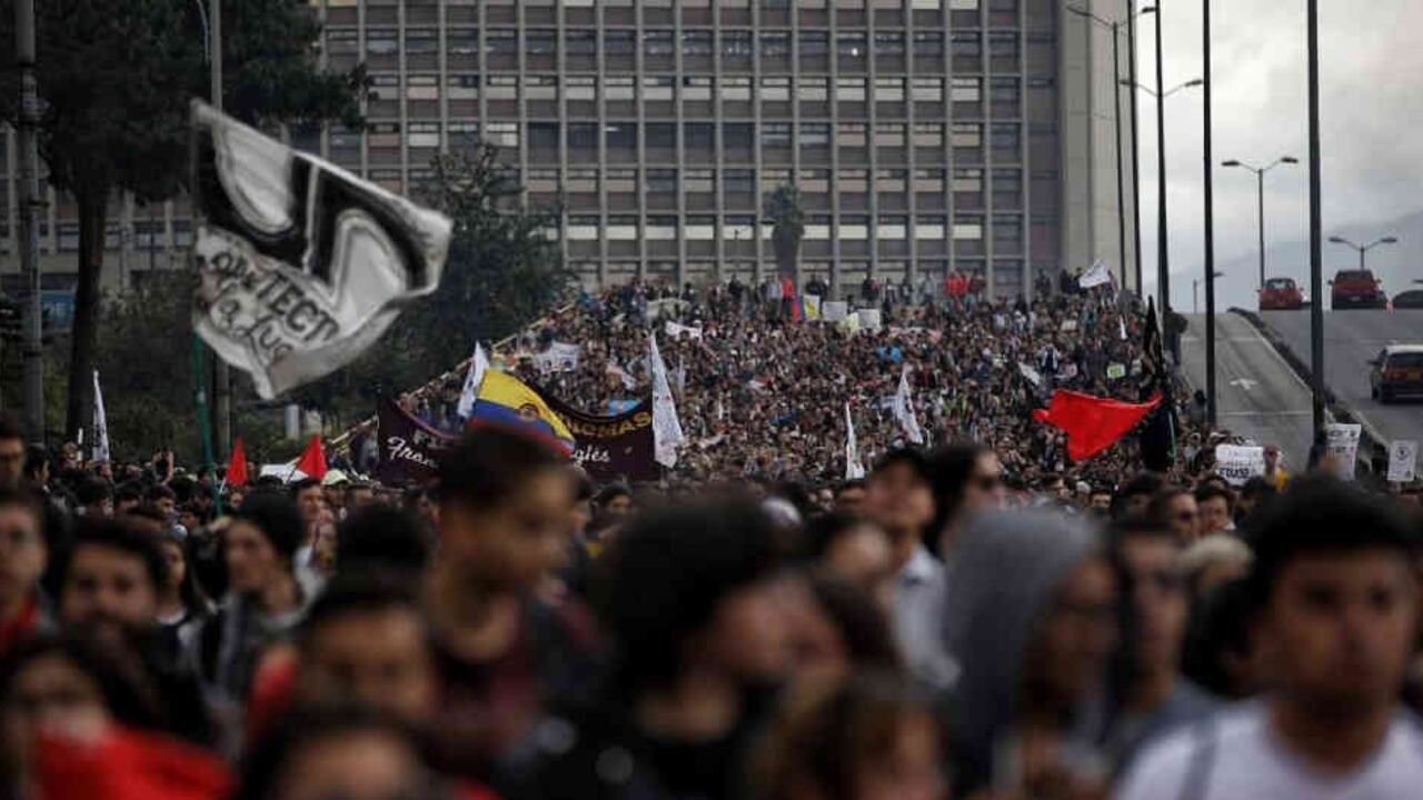 Colombianos convocan paro nacional ¿cuáles son las razones?
