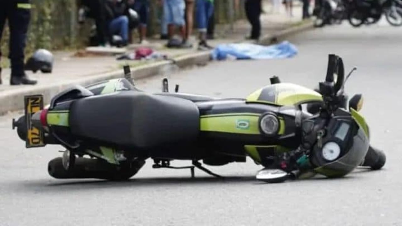 Motociclista murió en un absurdo accidente, en Bucaramanga.