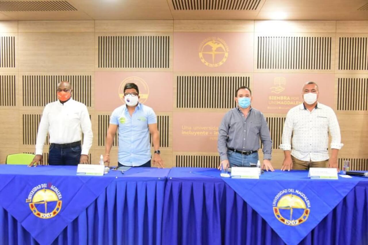 Candidatos a la rectoría de la Universidad del Magdalena para el periodo 2020-204. De izquierda a derecha: Francisco García, Pablo Vera, Rodolfo Sosa y Calixto Liñán.