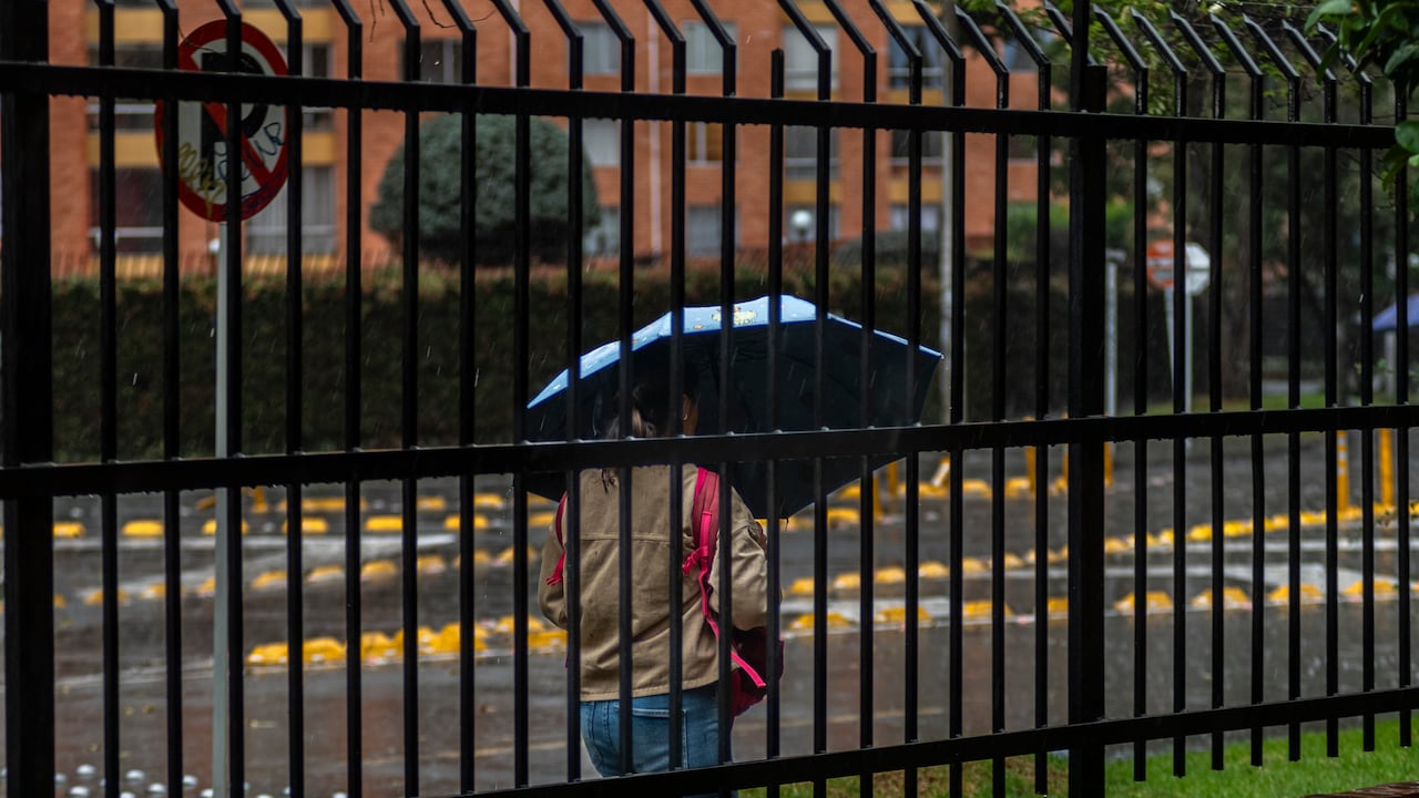 No guarde el paraguas. El Ideam pronostica una jornada con lluvias en varias regiones del país, algunas acompañadas de tormentas eléctricas, mientras otras zonas tendrán tiempo seco y temperaturas elevadas.