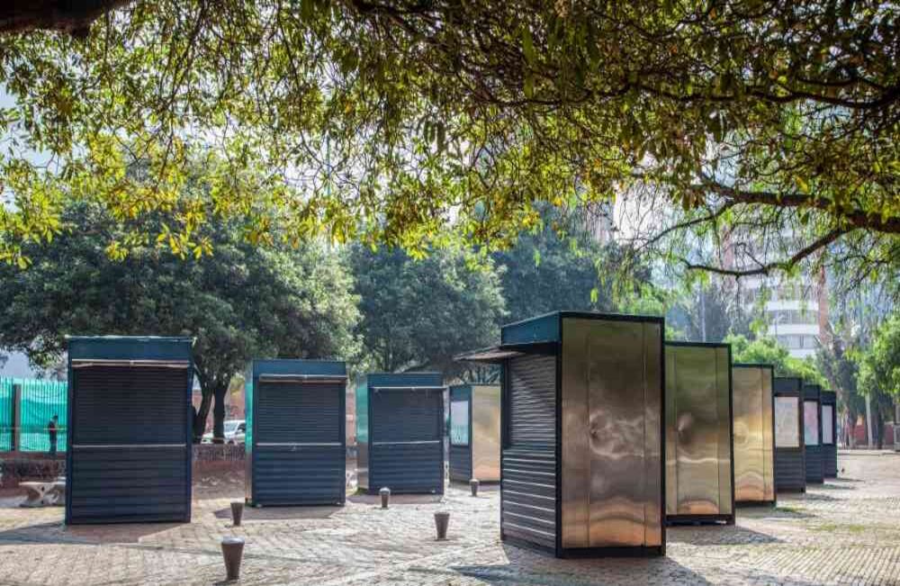 Asimismo, 55 personas han fallecido por la covid-19 en la capital y 111 se han recuperado, según MinSalud. Clara Moreno-SEMANA