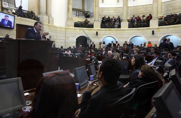 Independencia y autonomía, compromisos del nuevo presidente del Senado.