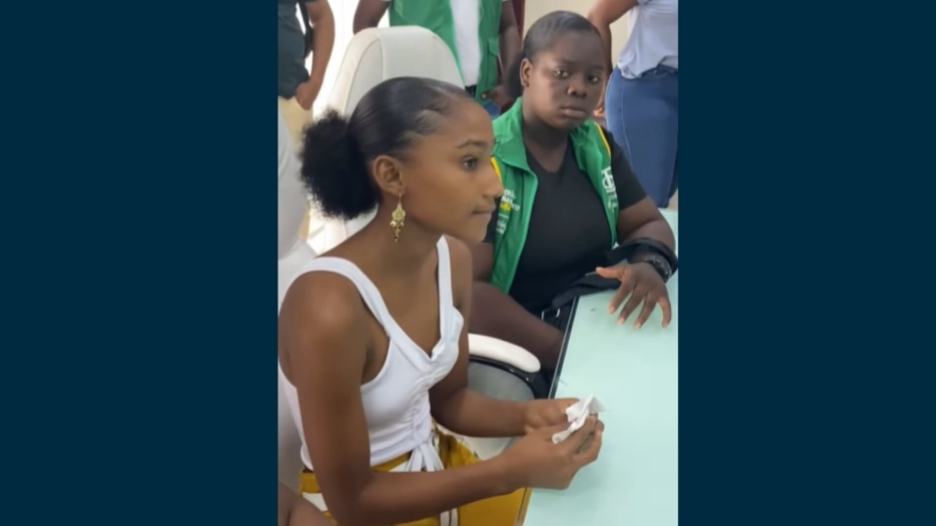 En redes sociales, los mensajes fueron de repudio para las personas que se burlaron