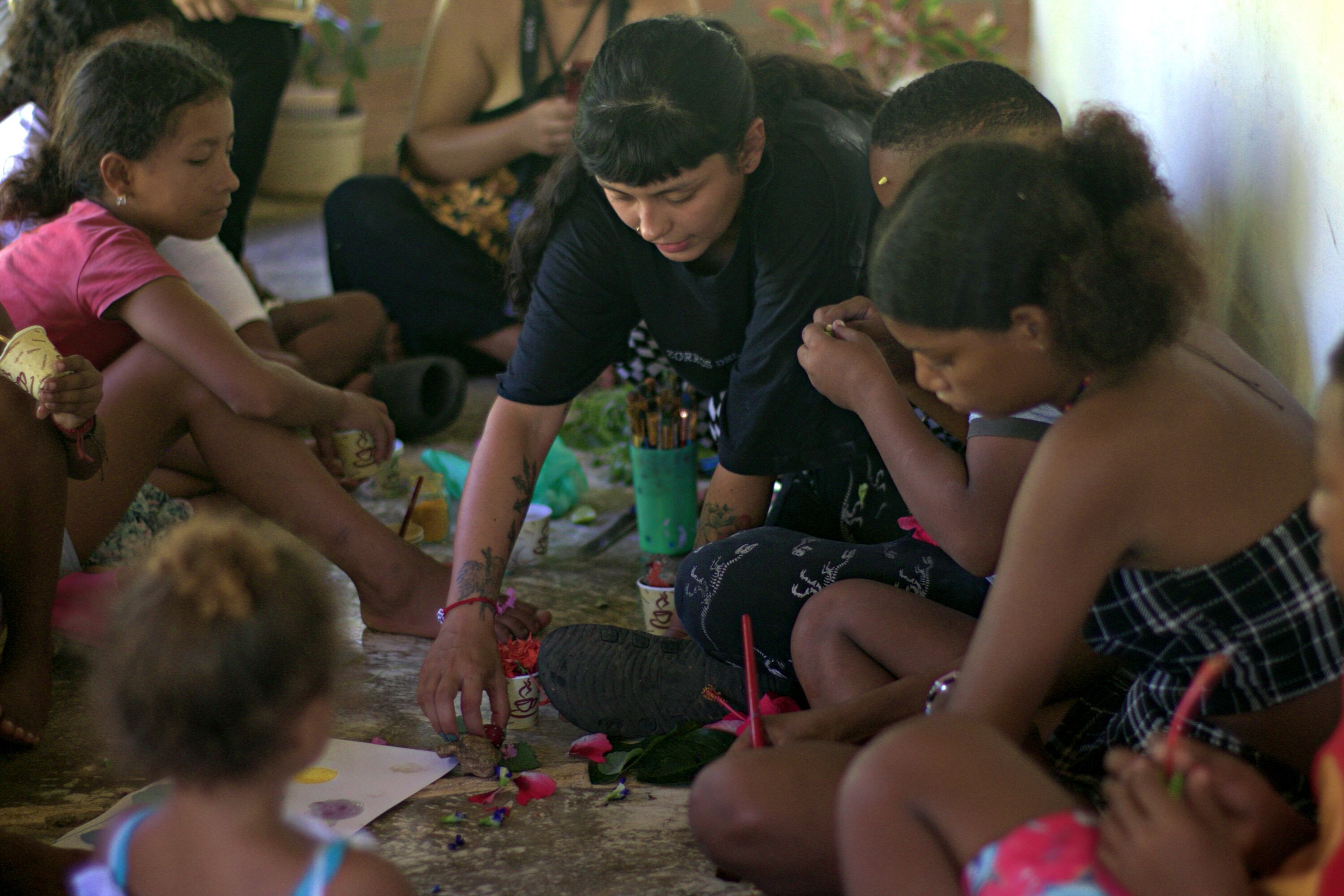El proyecto comunitario impacta a 400 personas y vincula a 40 madres y abuelas. Foto: FESCILA