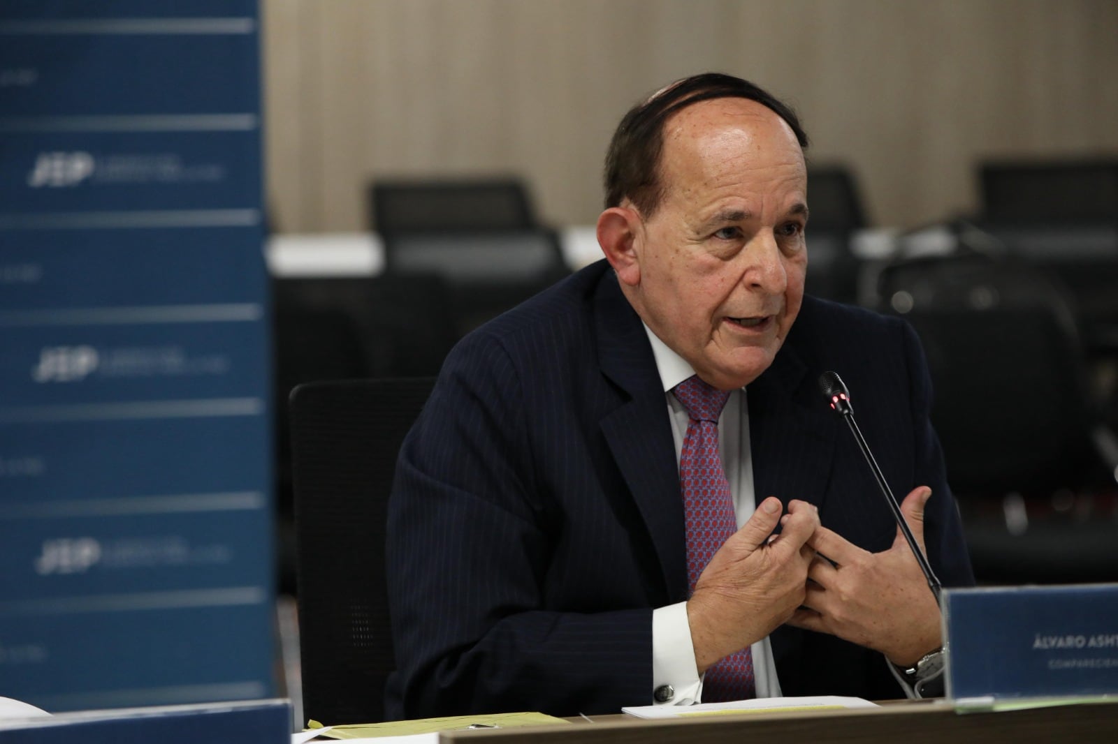 El exsenador Álvaro Ashton ante la JEP.