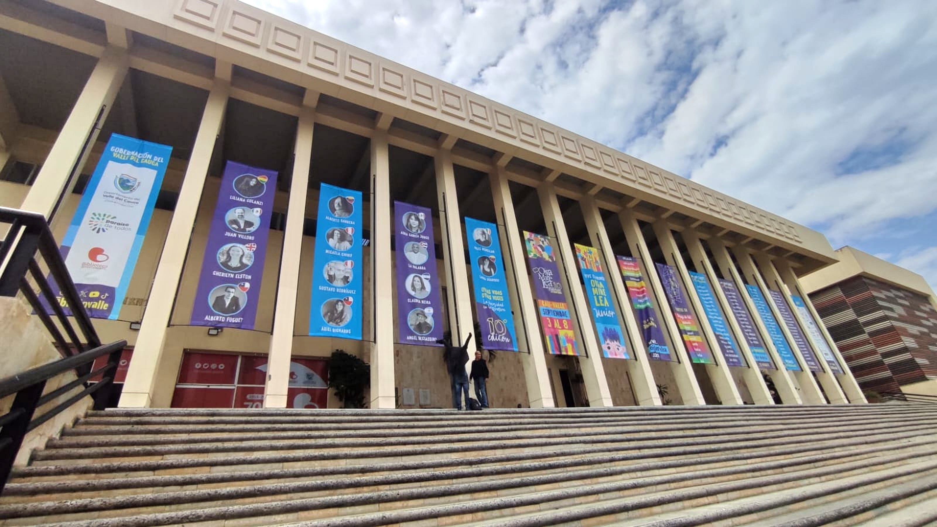 Festival Oiga, Mire, Lea. Biblioteca departamental del Valle.
