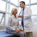 De acuerdo con la Asociación Colombiana de Empresas de Medicina Integral (Acemi) en el país se prestan al menos 738.000 de servicios de salud al año.