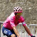 El colombiano Rigoberto Urán del EF Education First en la salida de Carcassonne