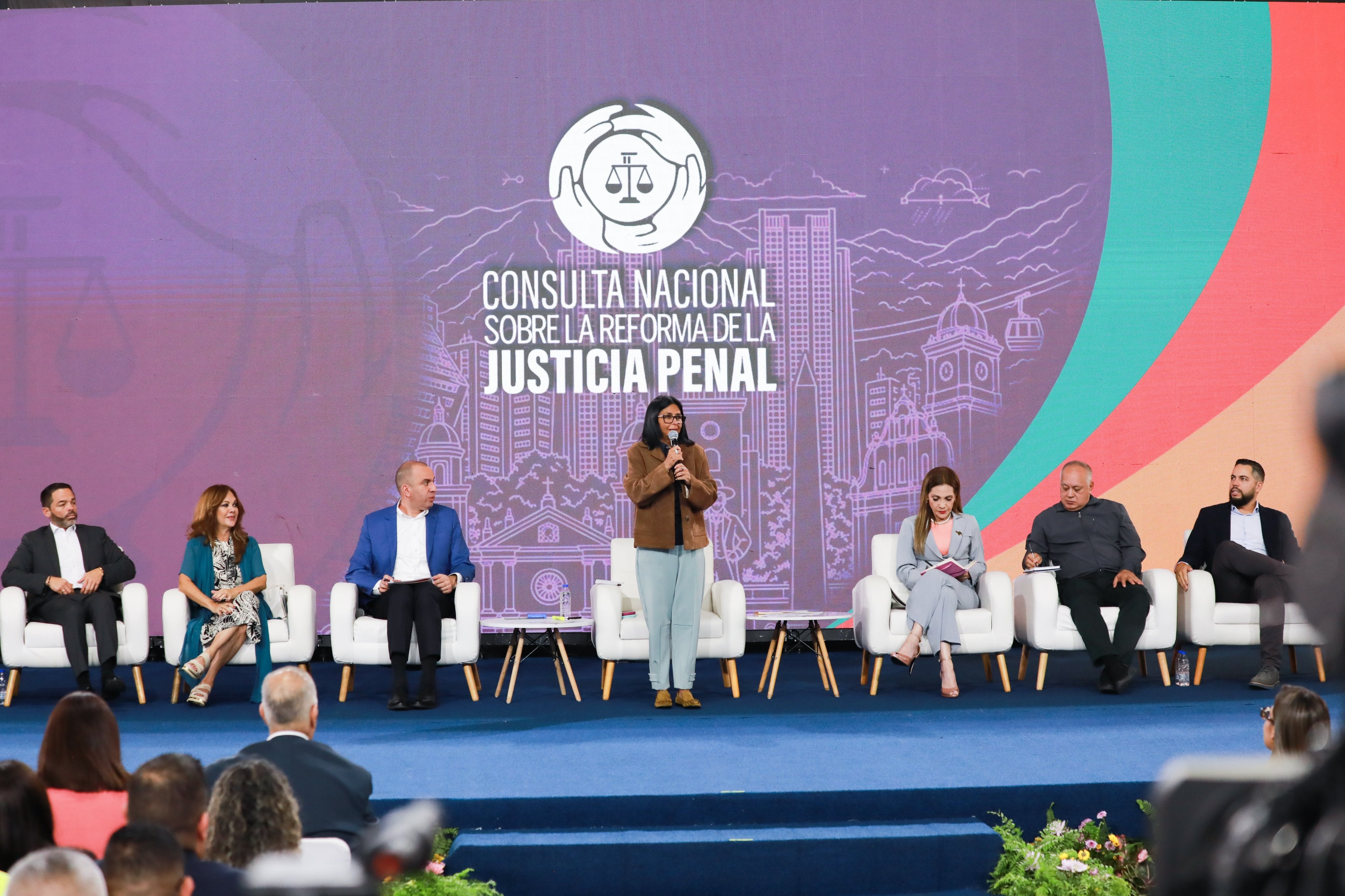 Evento en el que participó la presidenta interina en Venezuela