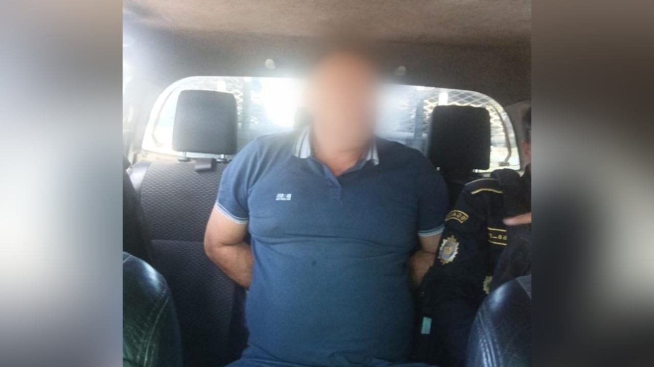 Los cargos de los que se le sindica son conspiración para manufacturar y distribuir cinco kilogramos o más de una mezcla y sustancia conteniendo una cantidad detectable de cocaína, afirmó la Fiscalía de Guatemala.