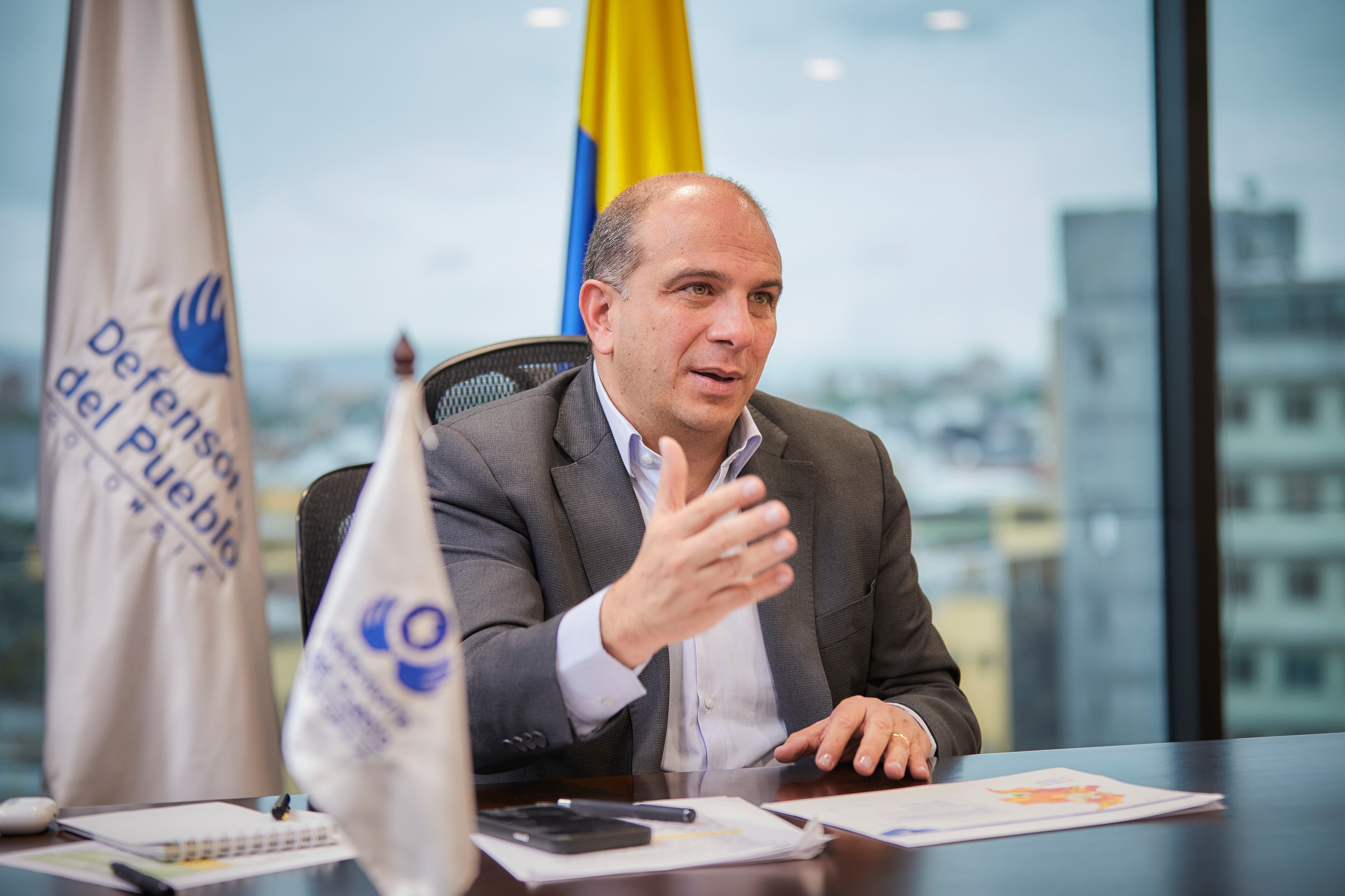 Carlos Camargo, defensor del Pueblo