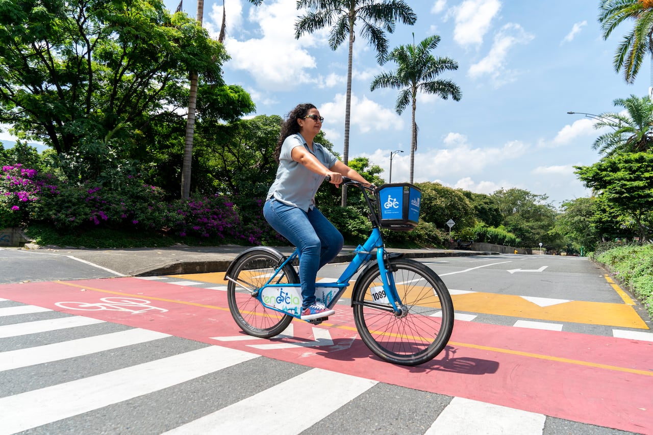 La hoja de ruta del Área Metropolitana del Valle de Aburrá contempla incrementar la participación de los viajes en bicicleta y los peatones en 34 por ciento de los viajes cotidianos.