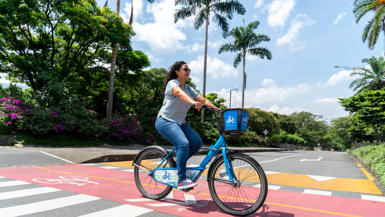 La hoja de ruta del Área Metropolitana del Valle de Aburrá contempla incrementar la participación de los viajes en bicicleta y los peatones en 34 por ciento de los viajes cotidianos.