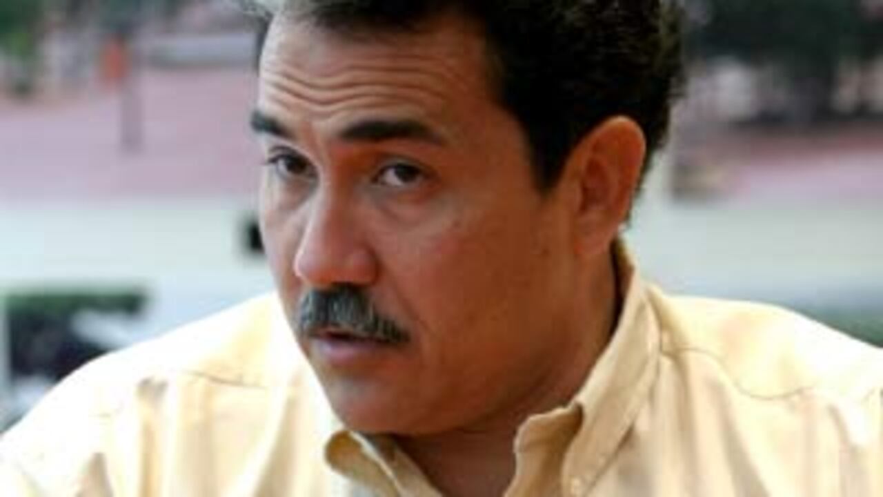 Hernando Molina fue candidato único a la gobernación de Cesar en 2003. Testimonios que reposan en la Corte Suprema demostrarían que fue impuesto por ‘Jorge 40’.