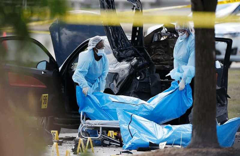 El 3 de mayo de 2015, dos hombres dispararon contra oficiales que se encontraban en una exhibición de caricaturas de Mahoma en el Curtis Culwell Center, en Garland, Texas. Los dos hombres fueron abatidos por un oficial de policía. ISIS se atribuyó la responsabilidad por el ataque.