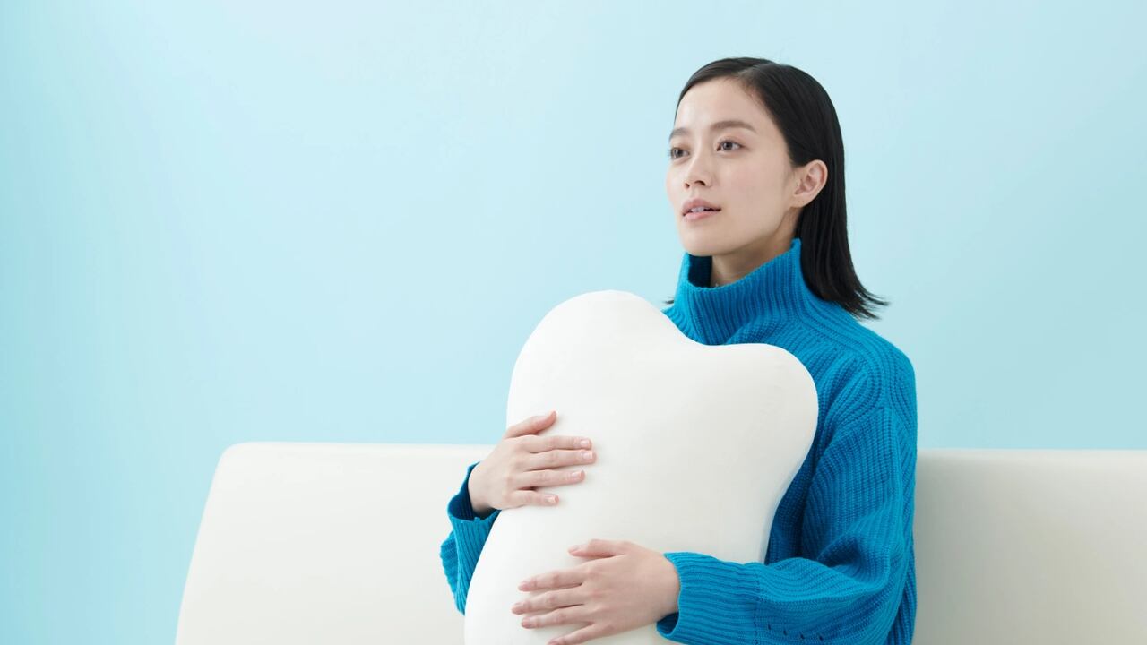 La almohada permite regular la respiración.