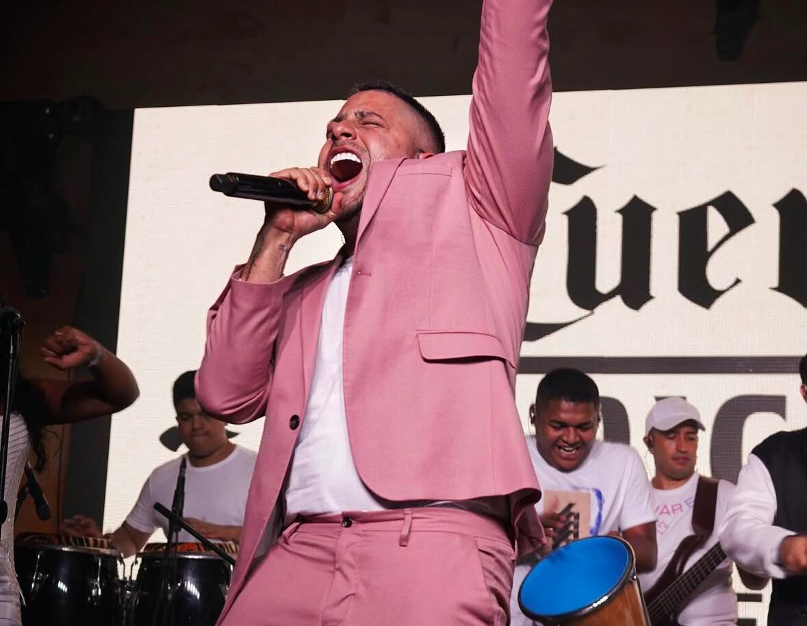 En entrevista con SEMANA, el cantante habló de la enfermedad de su padre