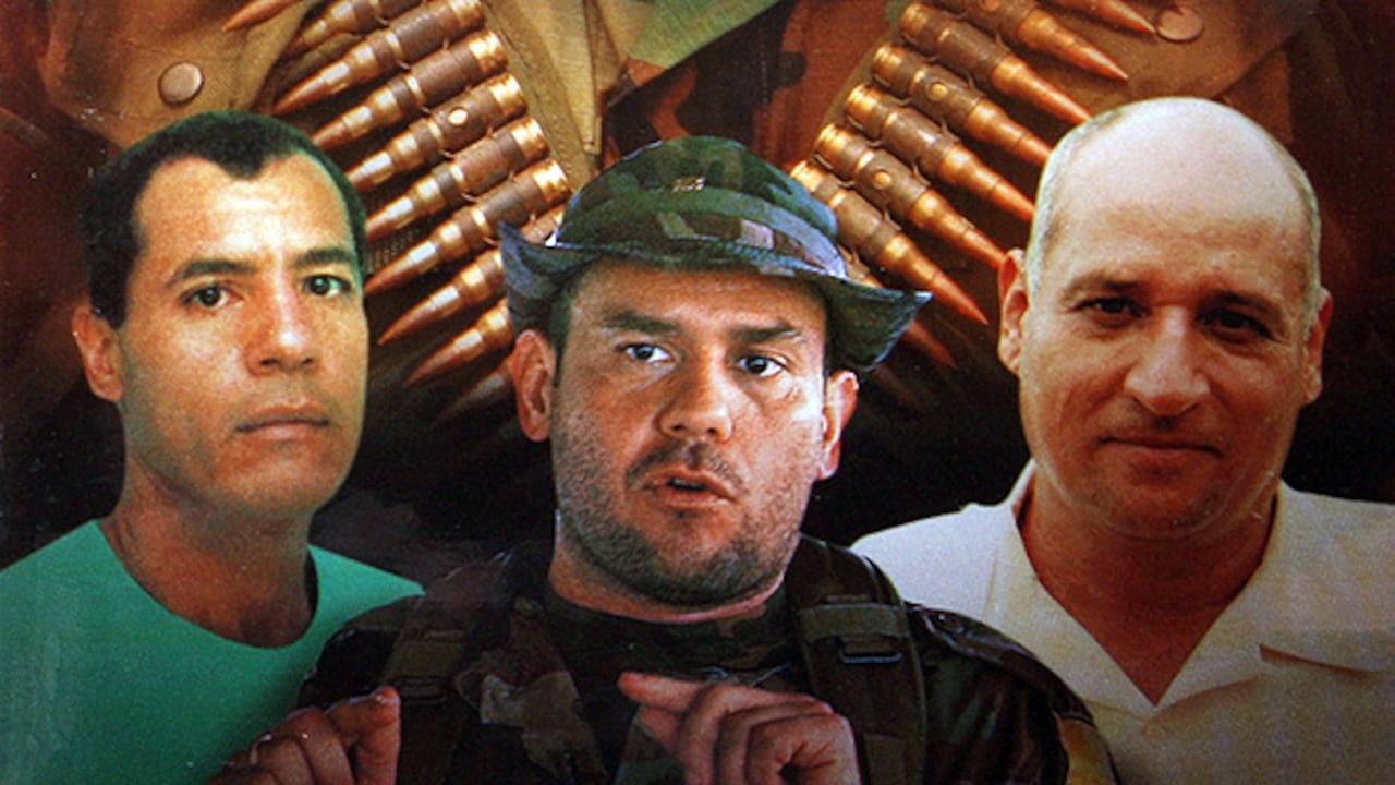 De izquierda a derecha: Fidel, Carlos y Vicente Castaño.