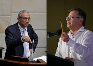 Presidente Gustavo Petro y exdirector del Centro de Memoria Histórica Darío Acevedo