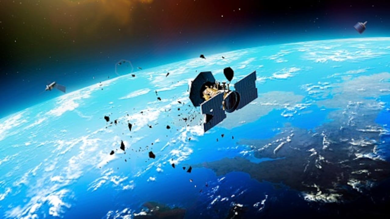 Descubren cómo ayudar a detectar basura espacial para evitar que colisione con satélites.