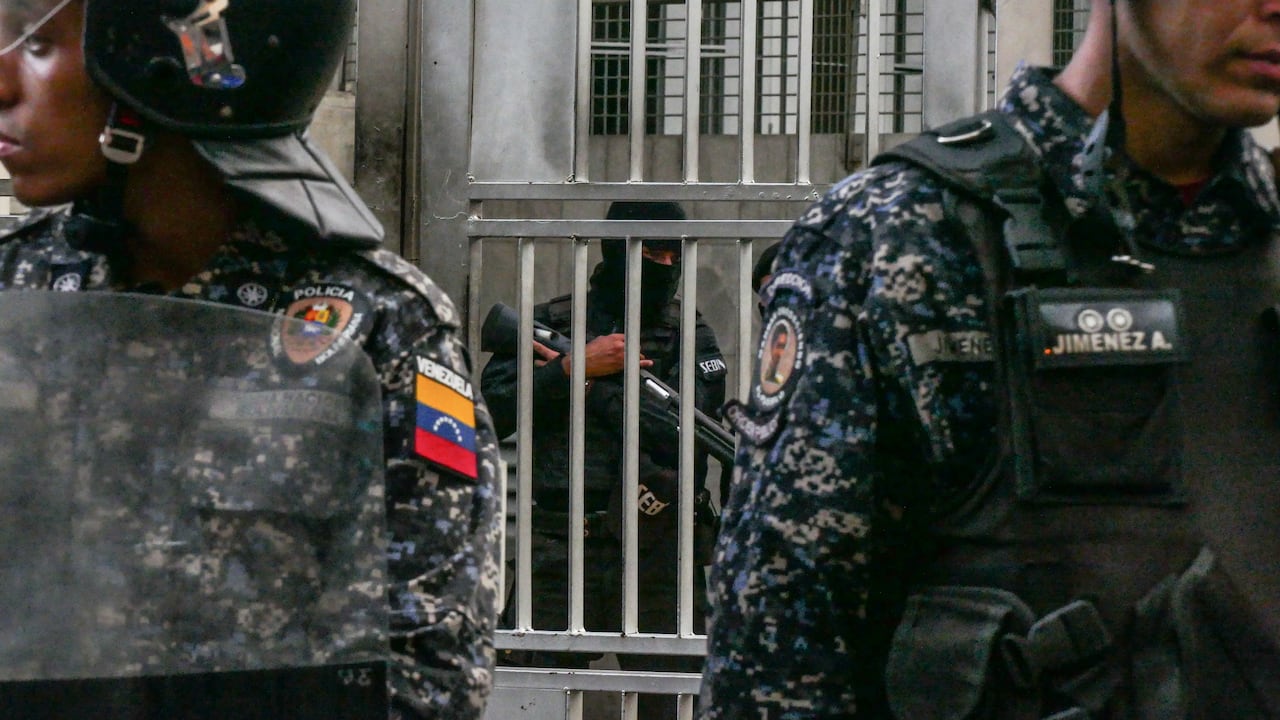 Miembros de la policía en Venezuela.