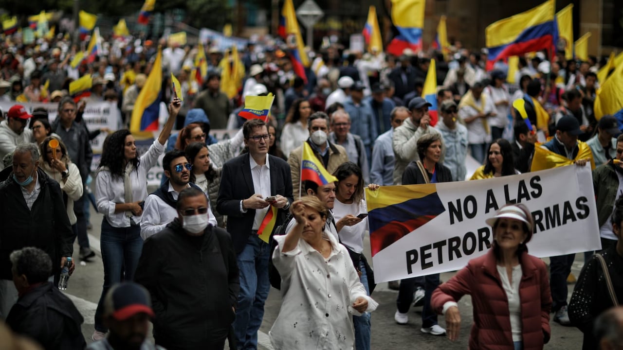 El pasado 15 de febrero también hubo marchas contra varias de las reformas del Gobierno nacional.