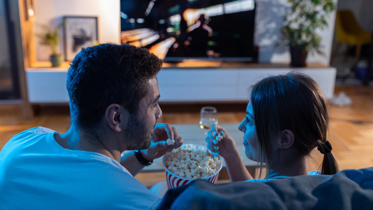 La IA ha analizado las tendencias y reseñas más recientes para recomendar una selección de películas imperdibles durante el puente festivo de octubre de 2024.