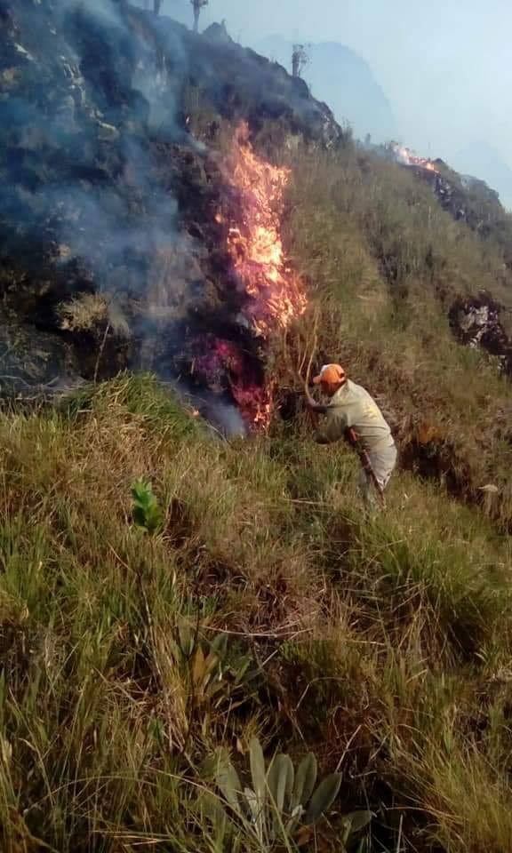 La emergencia se presentó en el sector conocido como Cueva Grande.